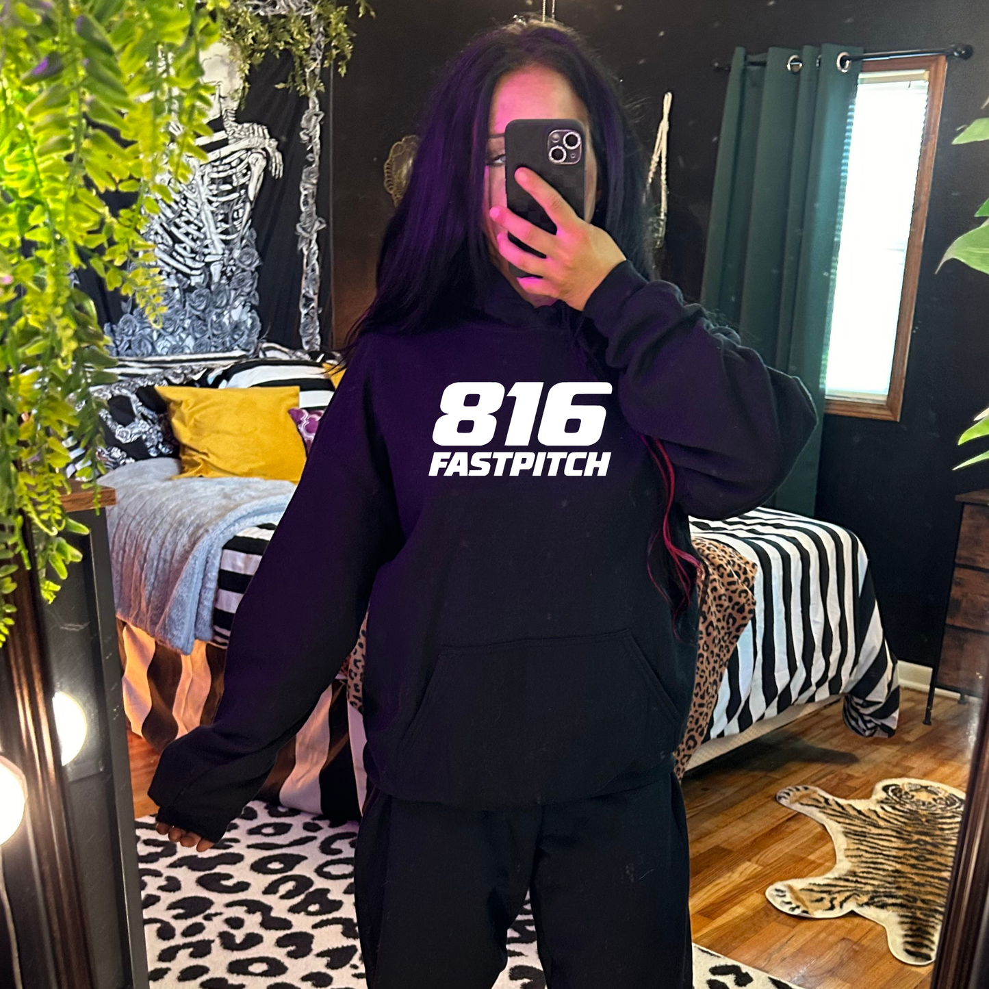 816 Fastpitch White Print Straight Gildan